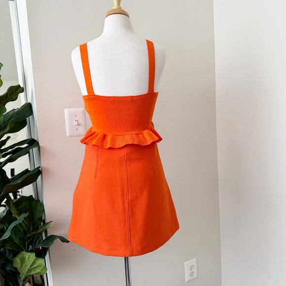 Orange cropped Top - Picture 2 of 10